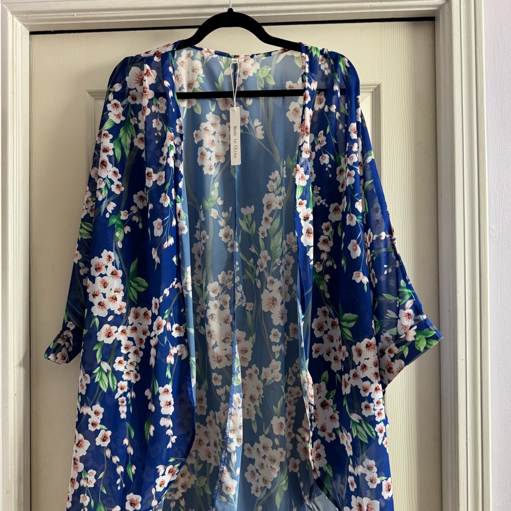 Plus size 2X Blue Floral Sheer Kimono Cover-Up brand new with tags